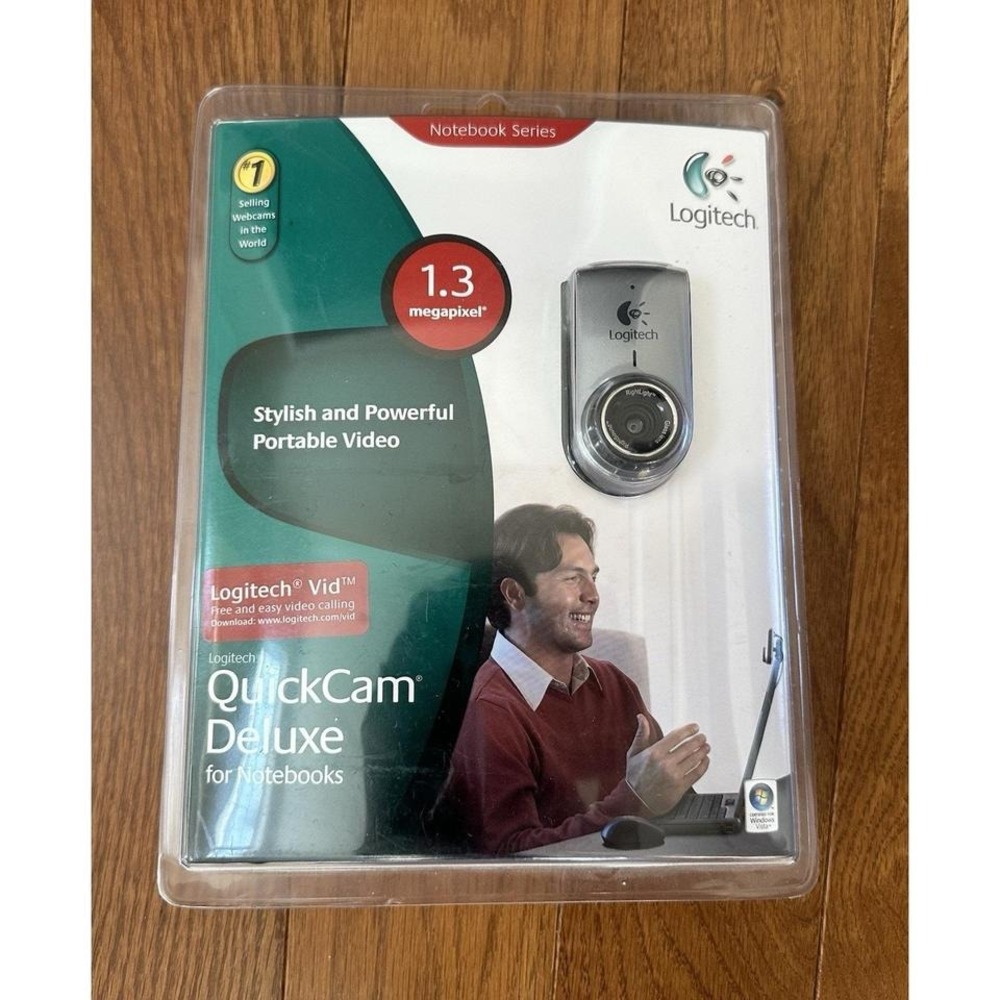 Logitech QuickCam Deluxe Web Cam for‎ Notebooks 1.3 Megapixel BRAND NEW